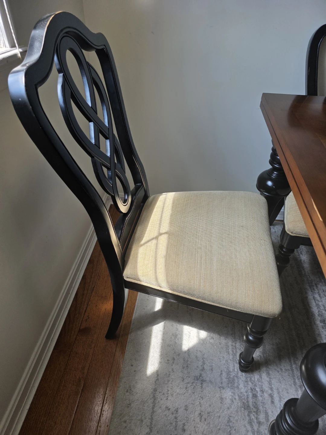 Dining room table sits 6 to 8+ - photo 3