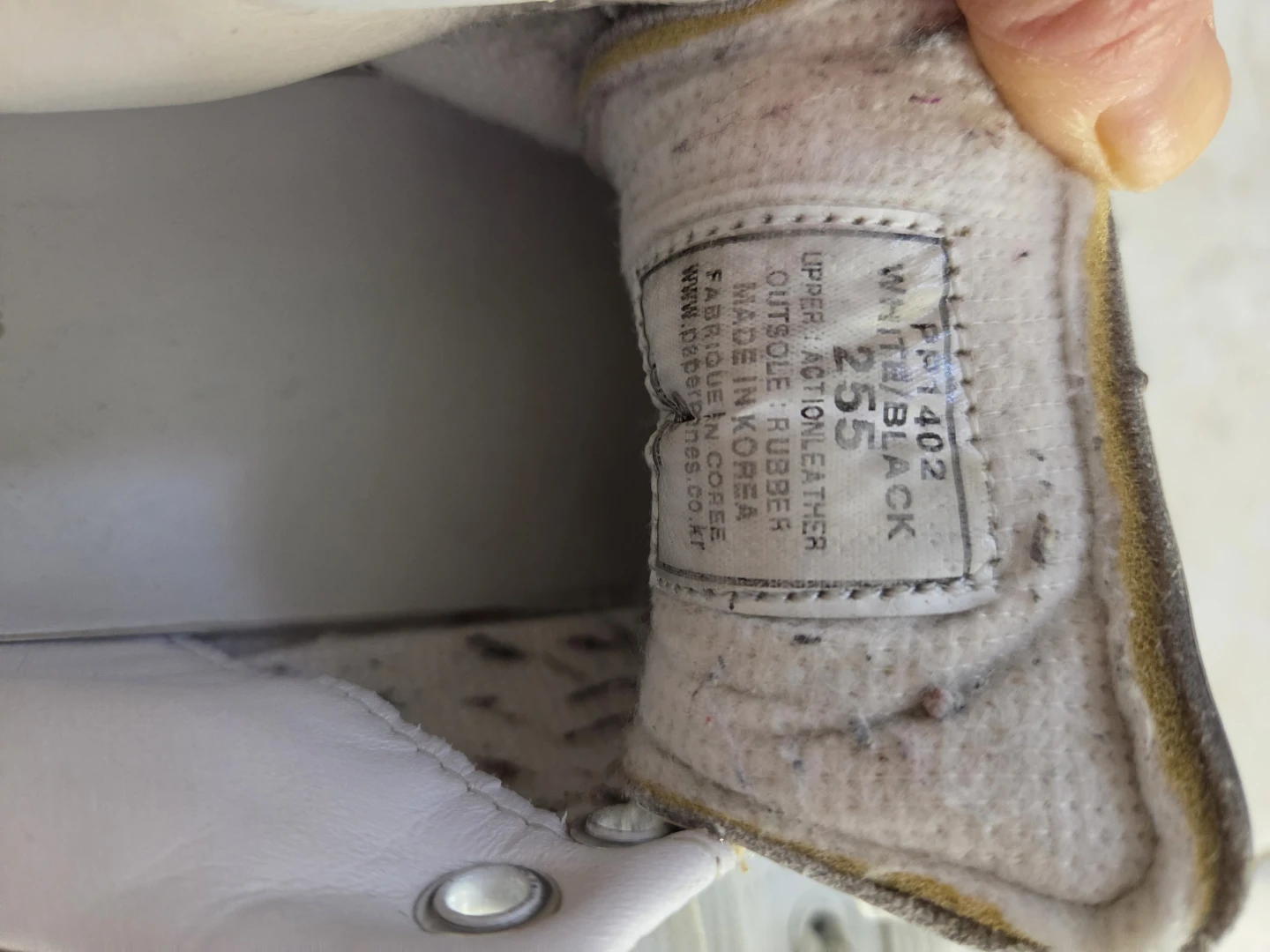 White and Black Leather Sneakers Size 255 - photo 2