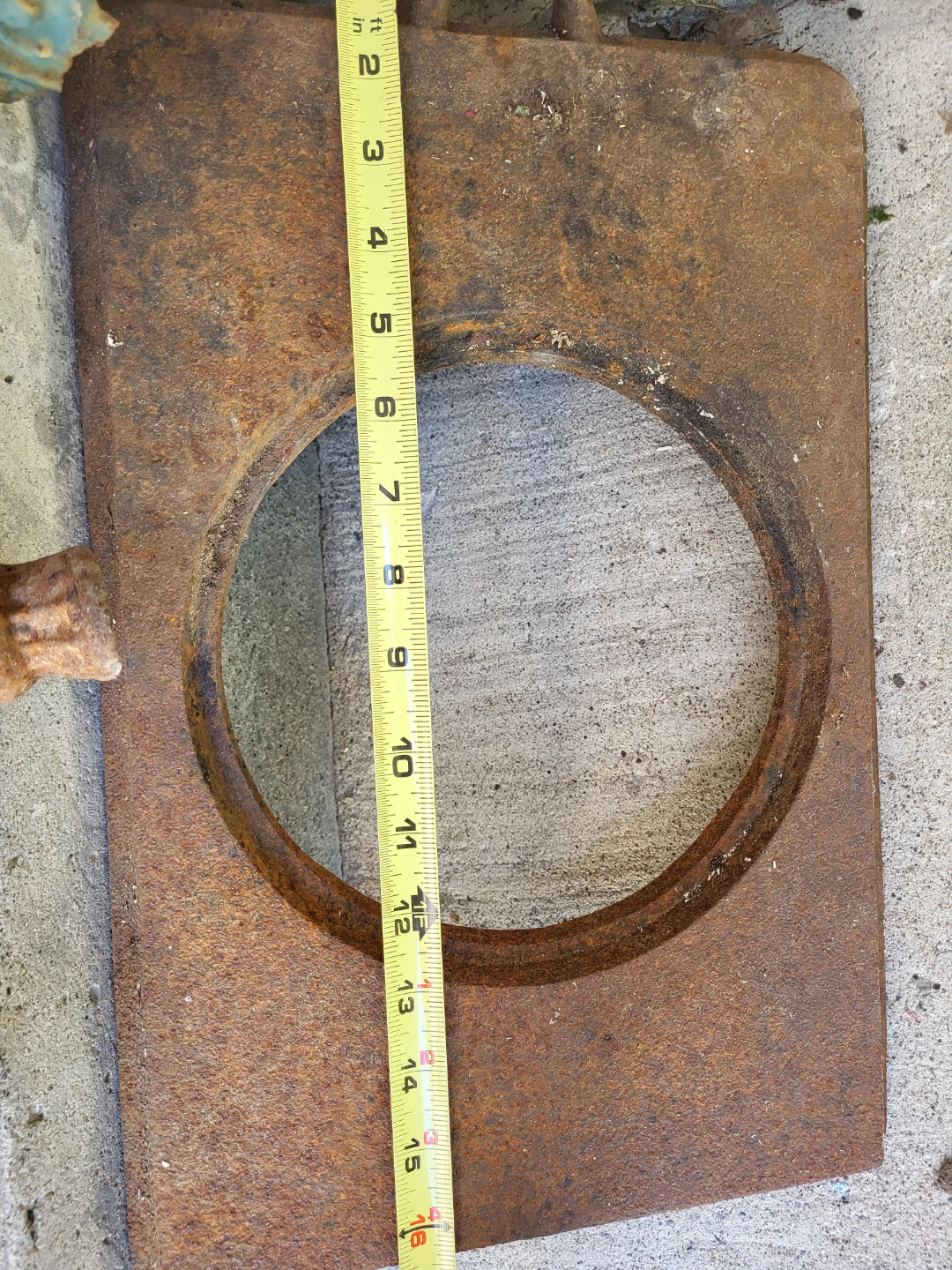 Vintage Cast Iron Stove Burner Grate and Legs - photo 5