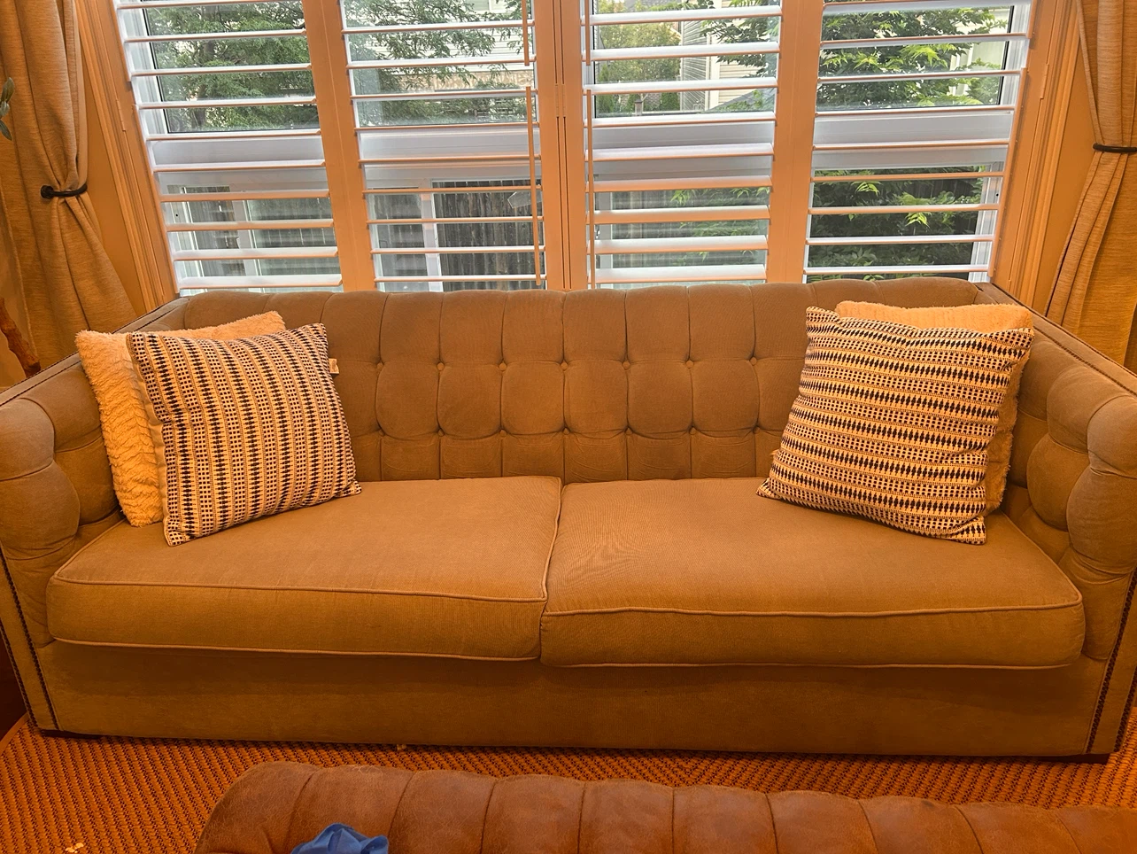 Tufted Back Sofa with Pillows