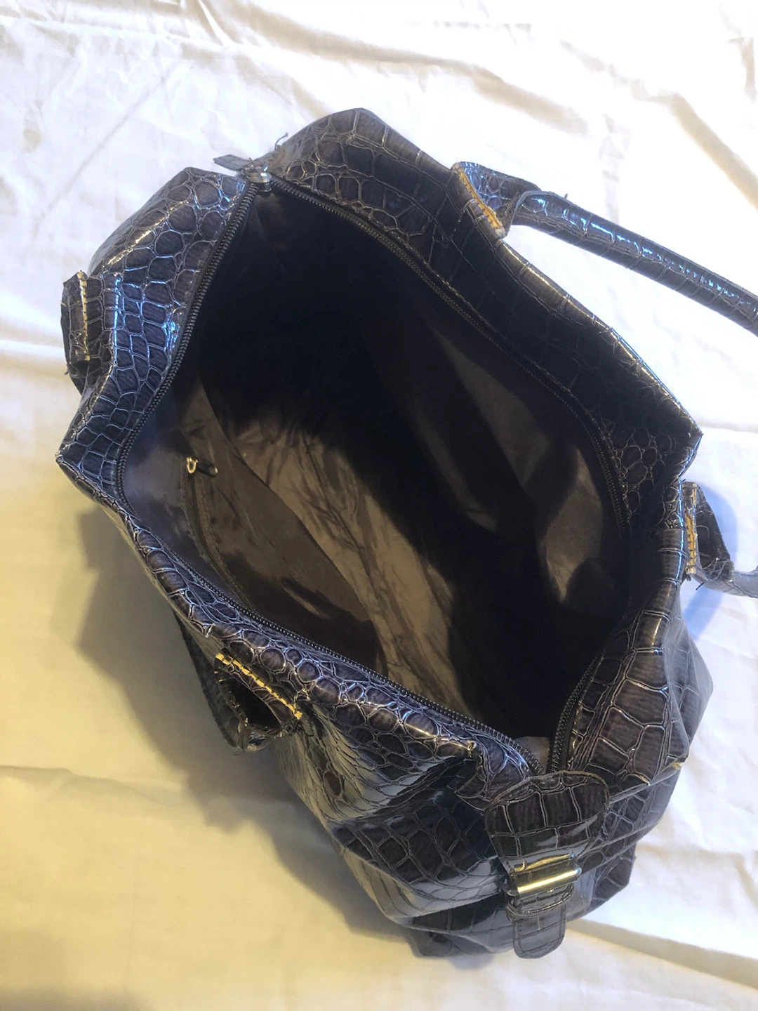 Brown Croc-Embossed Handbag - photo 3