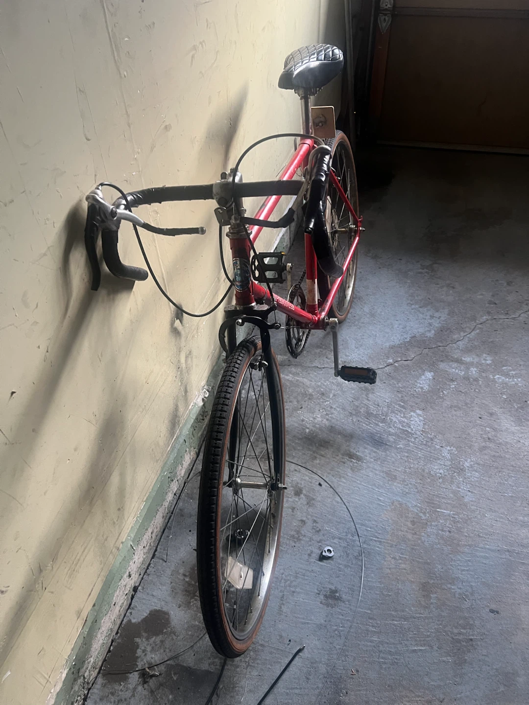 24” Red Roadmaster Cycle Bicycle - photo 2
