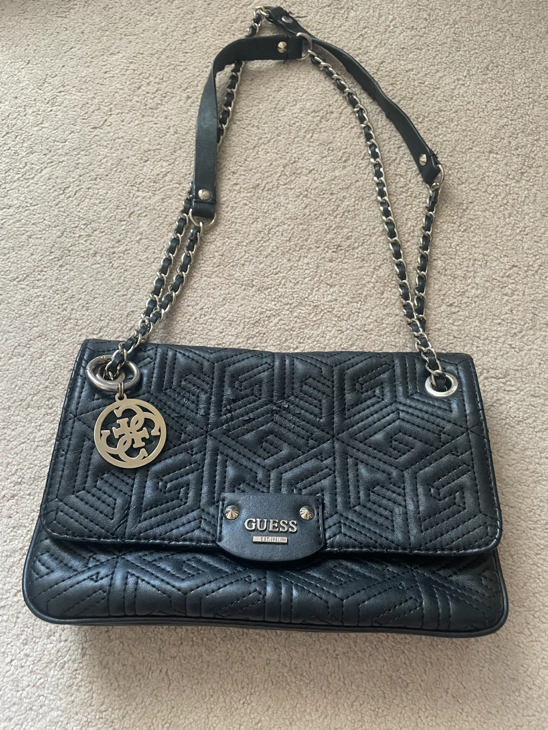 Black Guess Shoulder Bag with Chain Strap