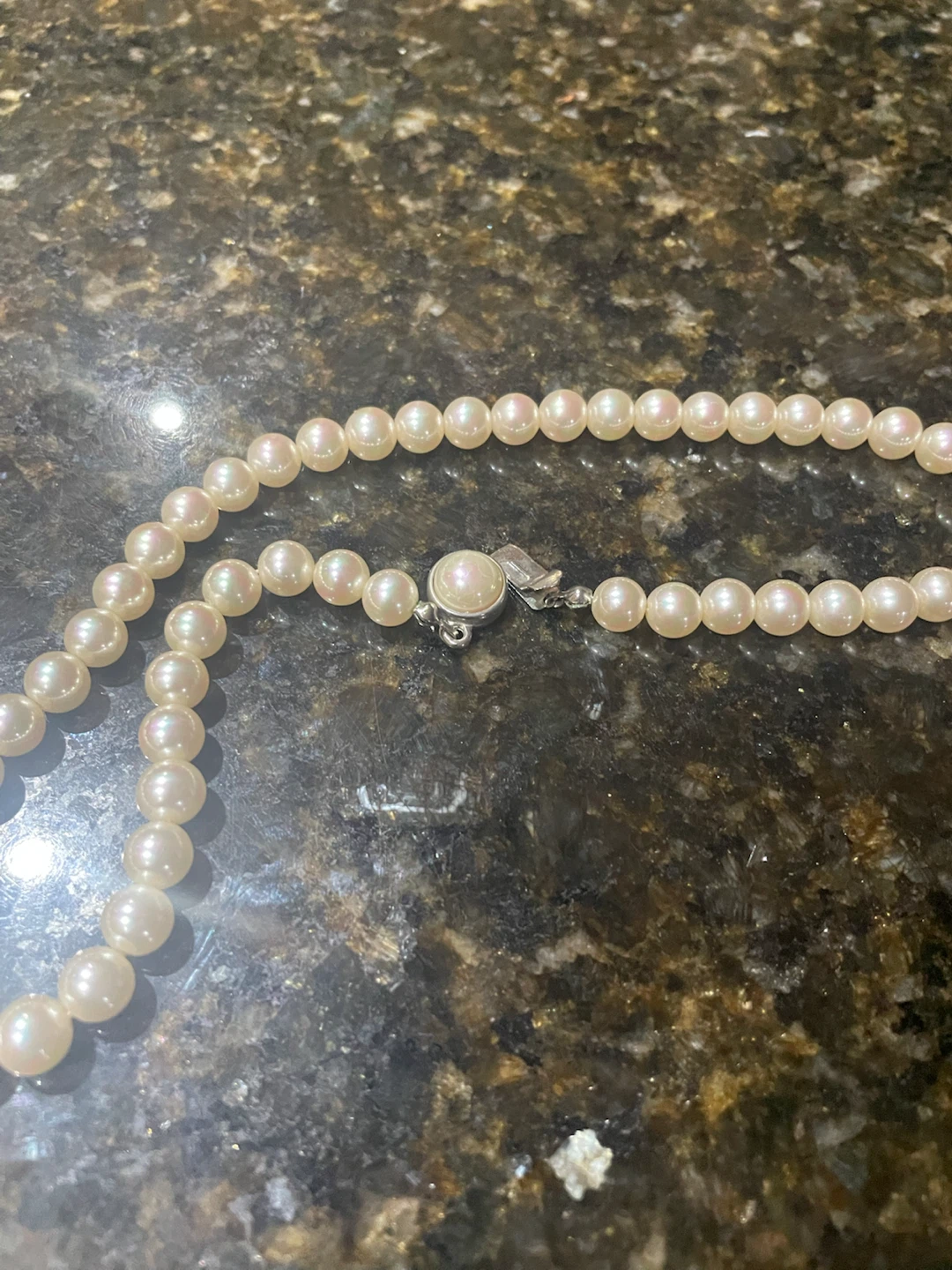 Pearl Necklace with Silver Clasp - Made in Japan - photo 3