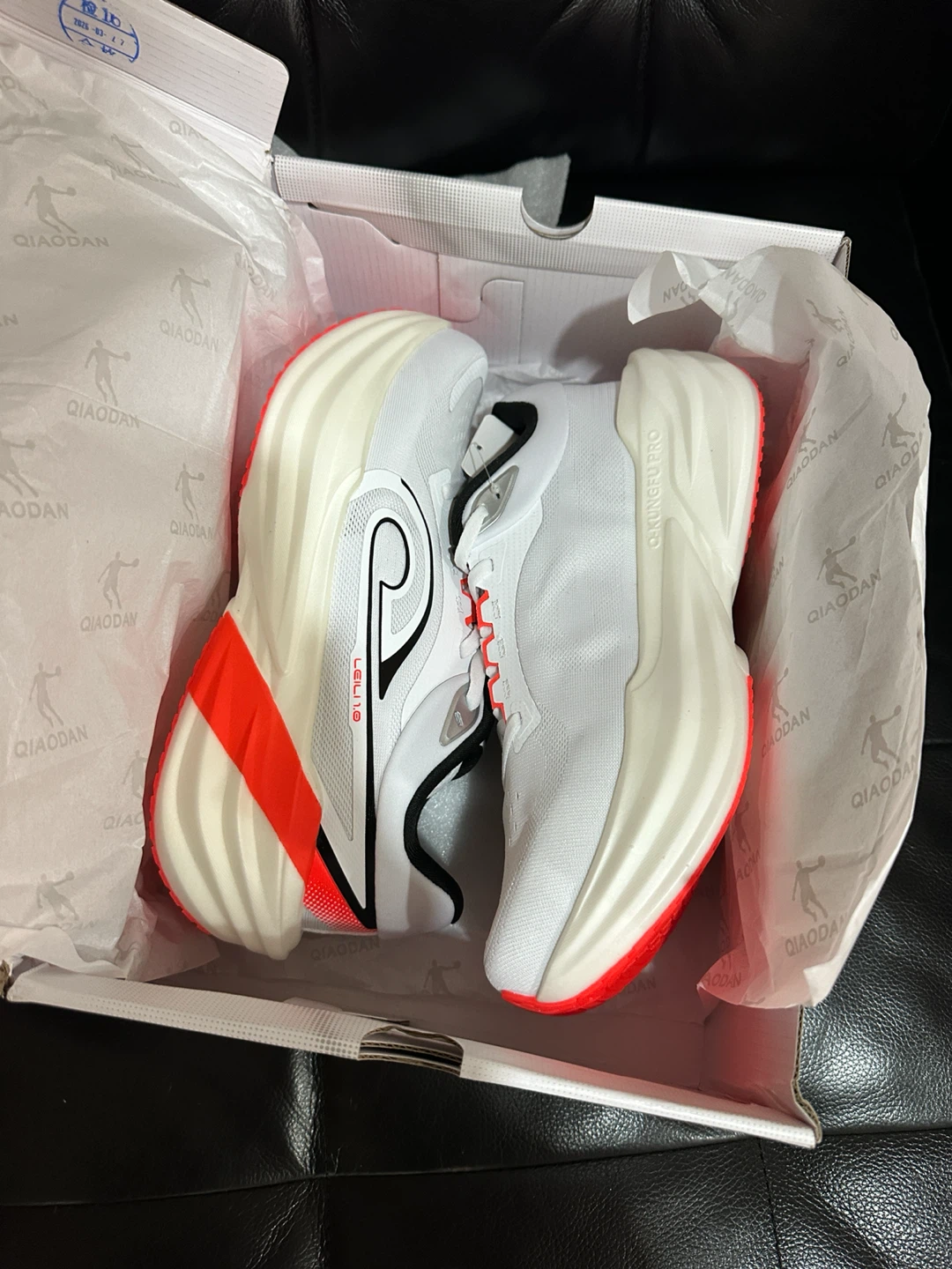 New QIAODAN TG1.0 Running shoe 8.5 US Men - photo 2