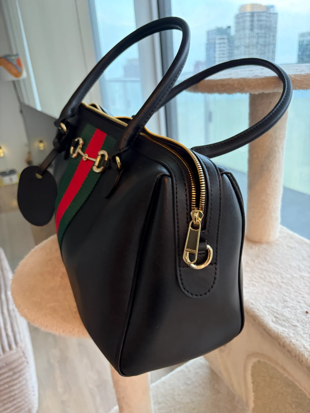 Black Leather Handbag with Green and Red Stripe - photo 2