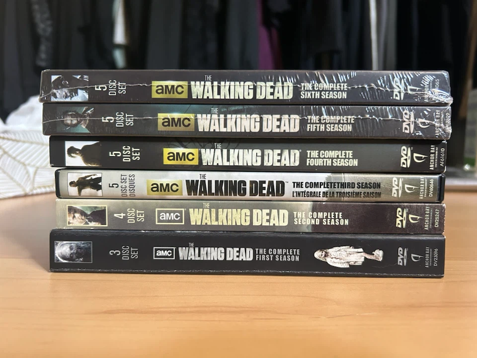 The Walking Dead DVDs Seasons 1-6 - photo 2