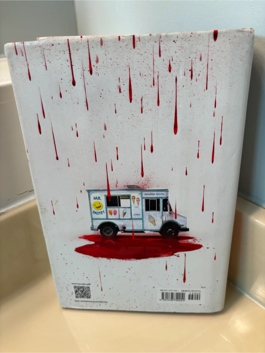 Mr. Mercedes Stephen King Hardcover Book - photo 2