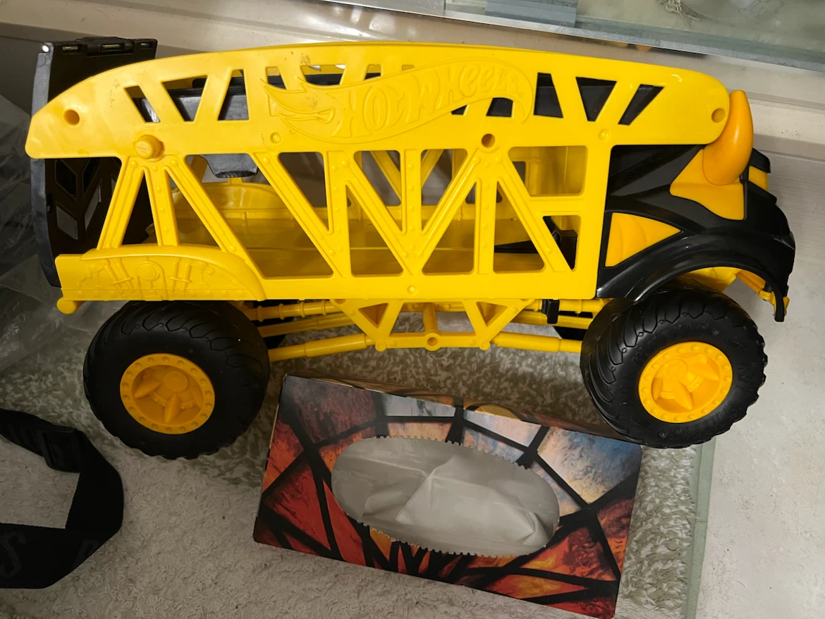 Toy vehicles