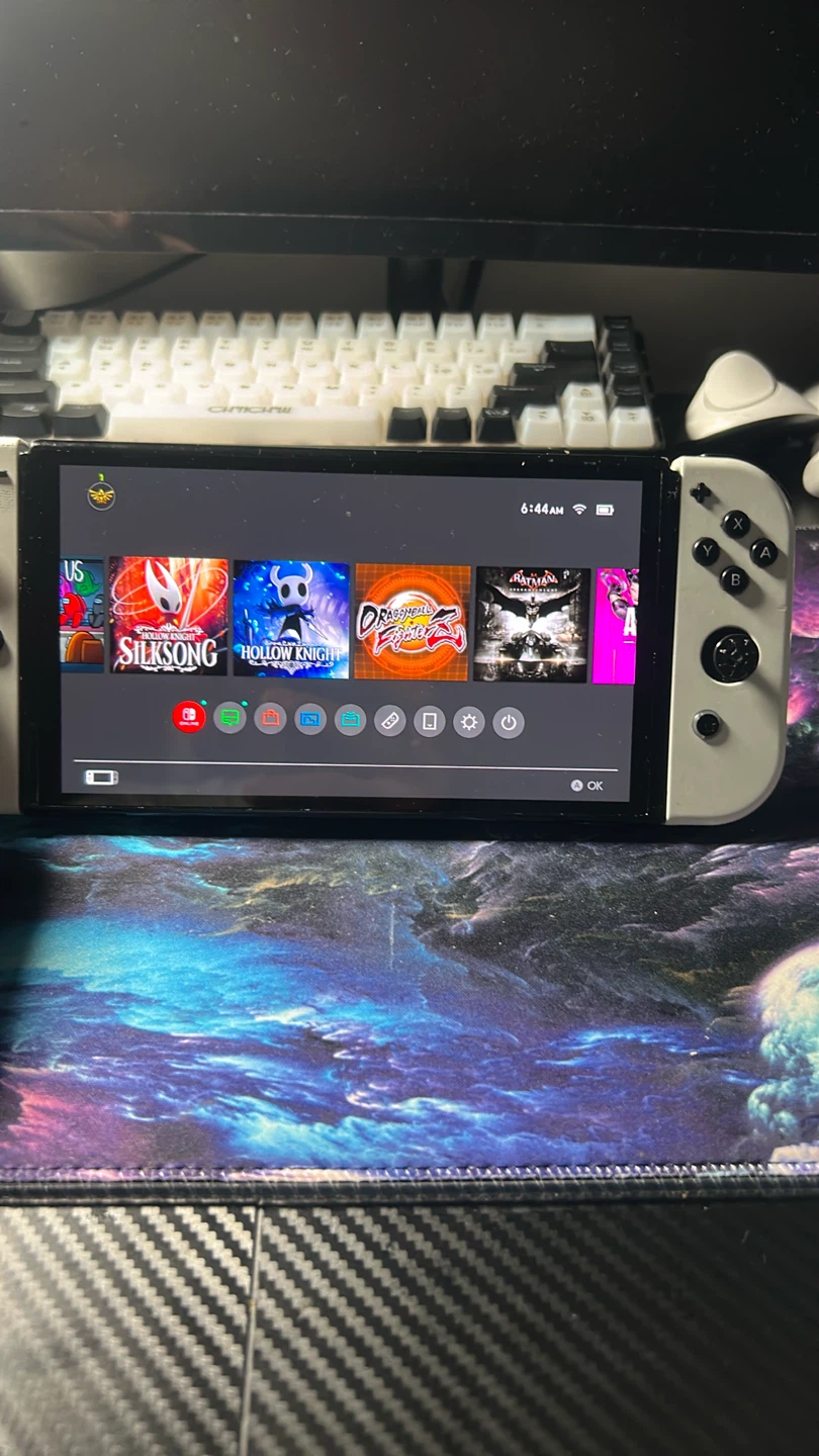 Nintendo Switch OLED Model - White (DOES NOT INCLUDE ACCOUNT) - photo 5