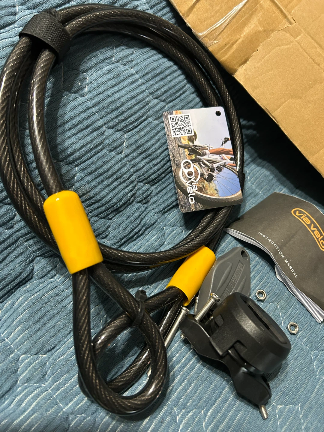 Brand New-Via Velo 5.9' Cable Bike Lock with Mount - photo 2
