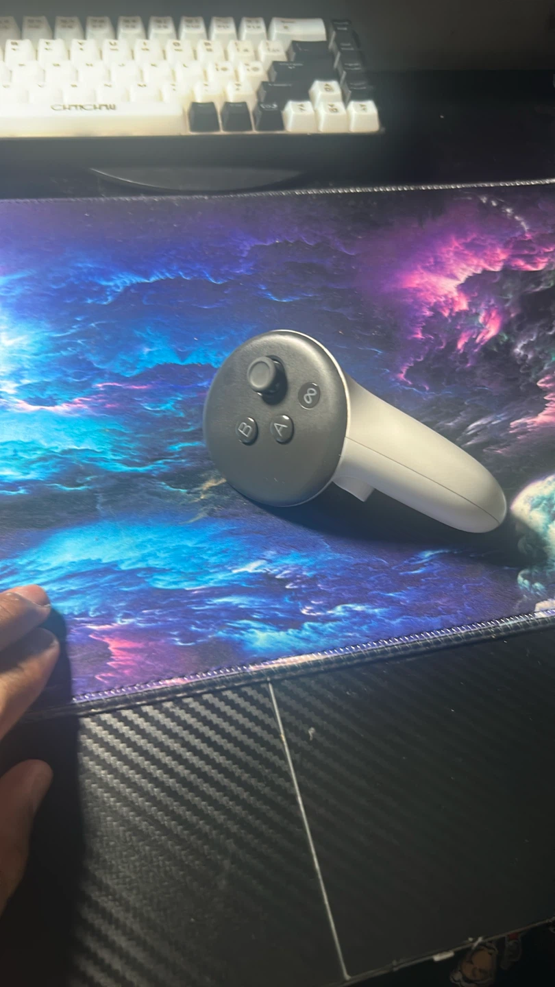 Meta Quest 3 or 3s Controller left and right - photo 2
