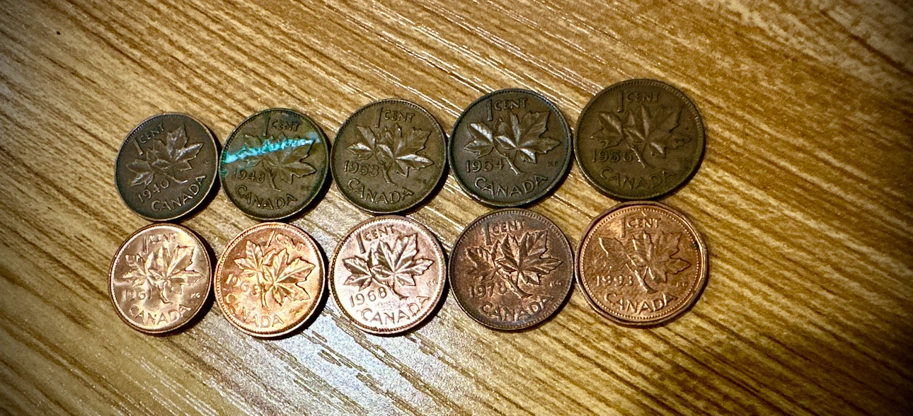 Collection of 10 Canadian Pennies - photo 2