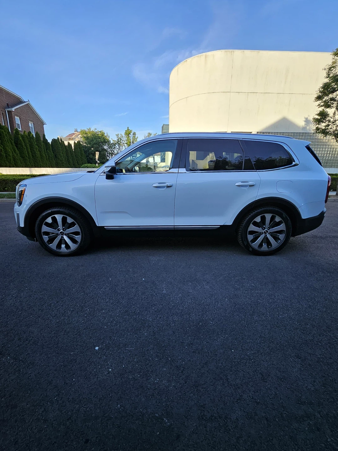 White Kia Telluride EX V6 SUV - photo 4