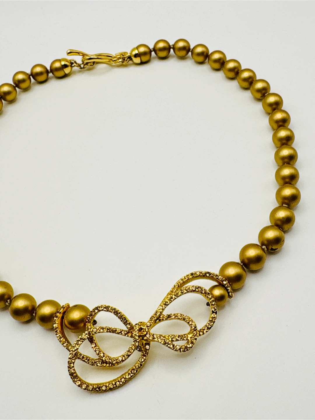 Carolee pearl necklace with rhinestone bow - photo 4