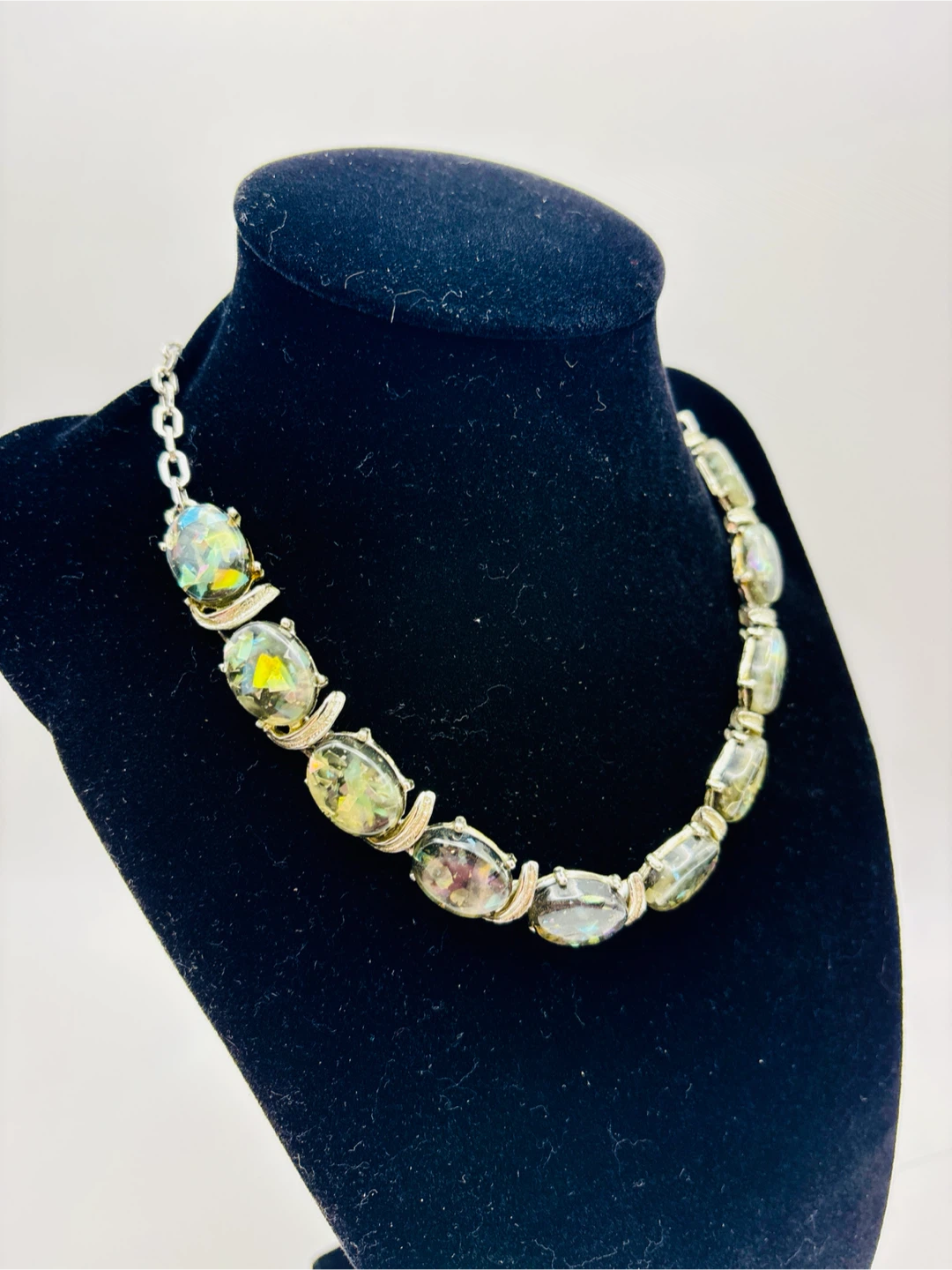 *READ* Coro Faux Amber Glass Silver-Tone Necklace - photo 3