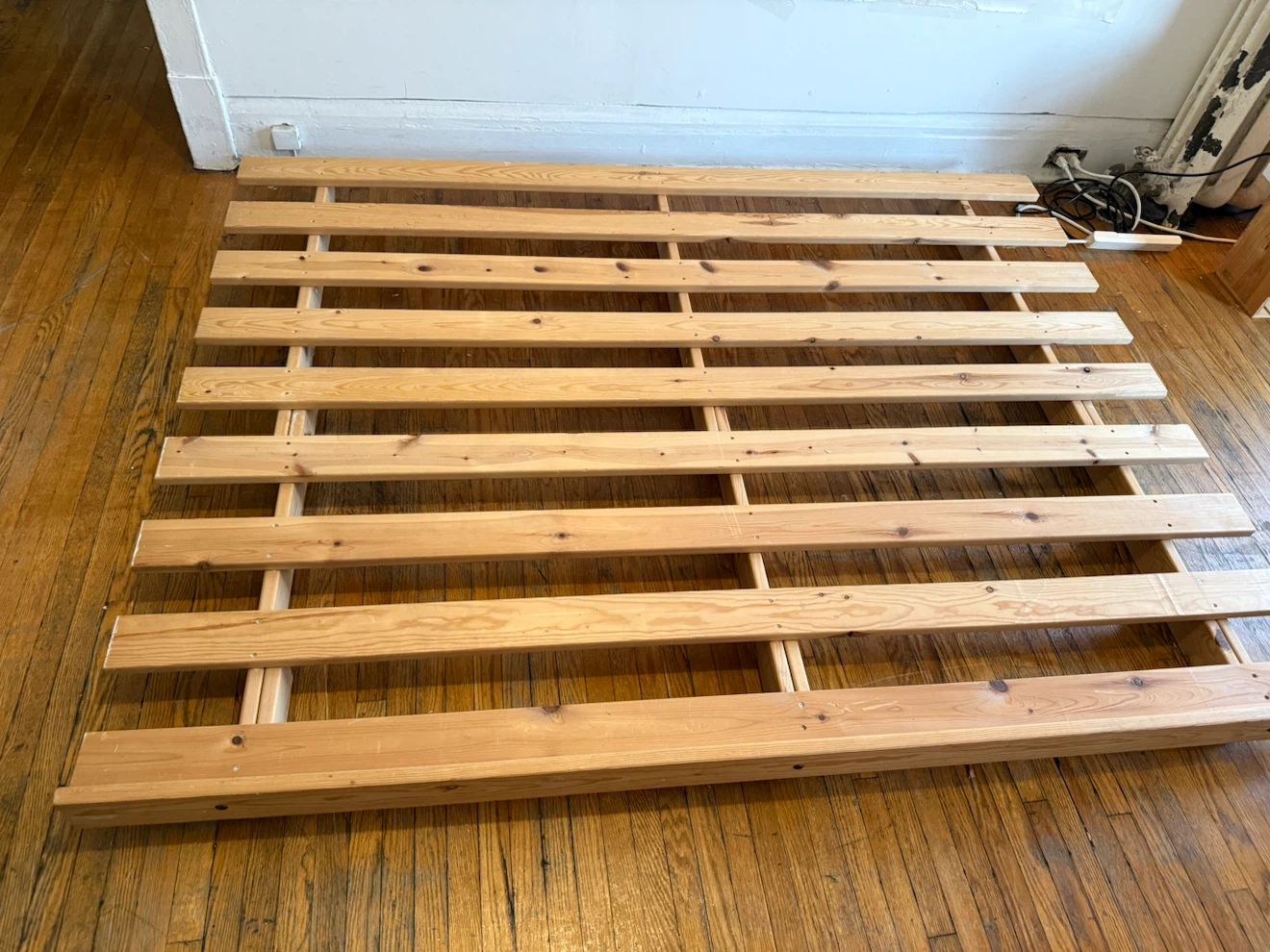 Queen Futon Frame - photo 2