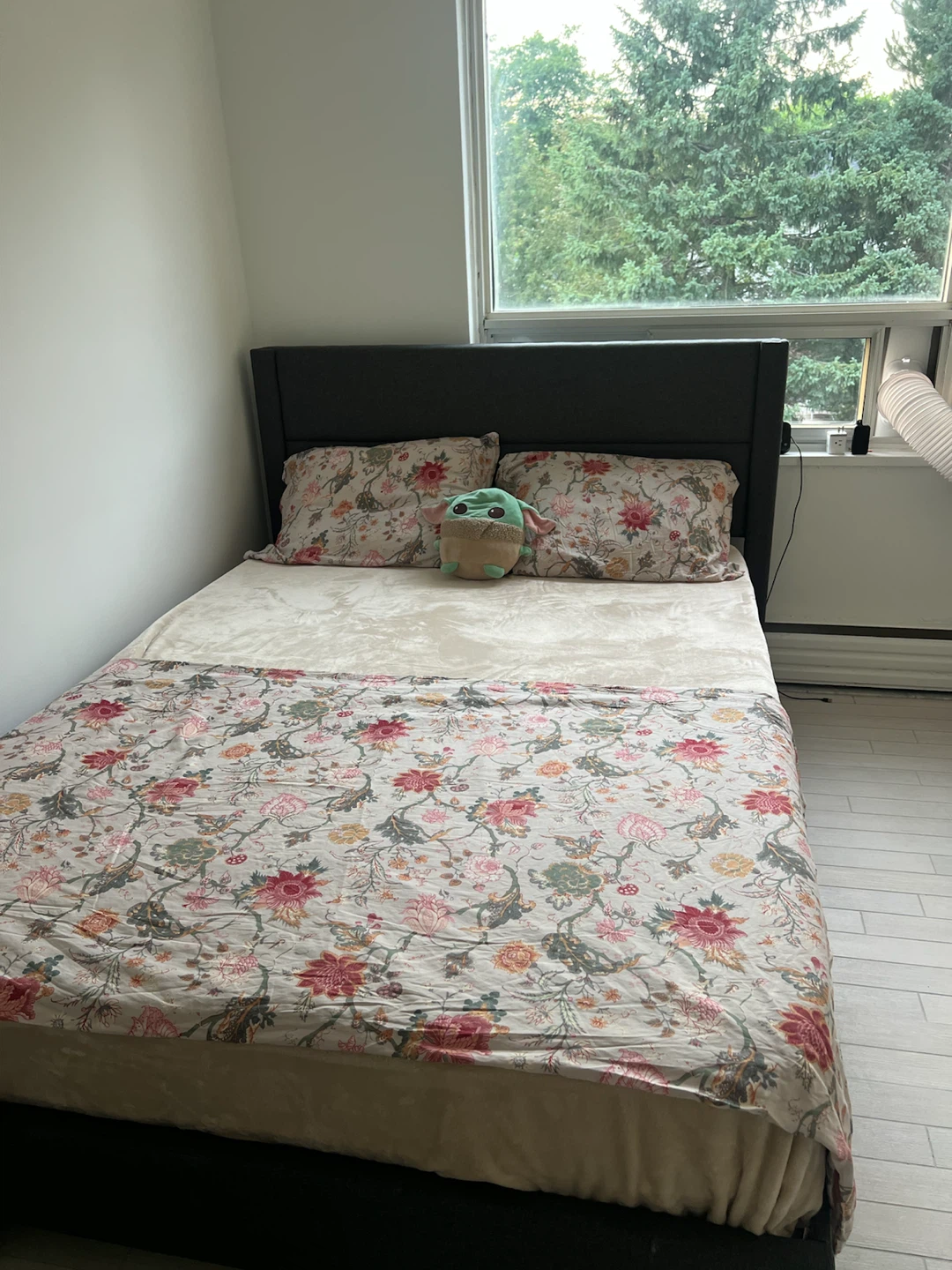Grey Upholstered Queen Bed Frame with Headboard