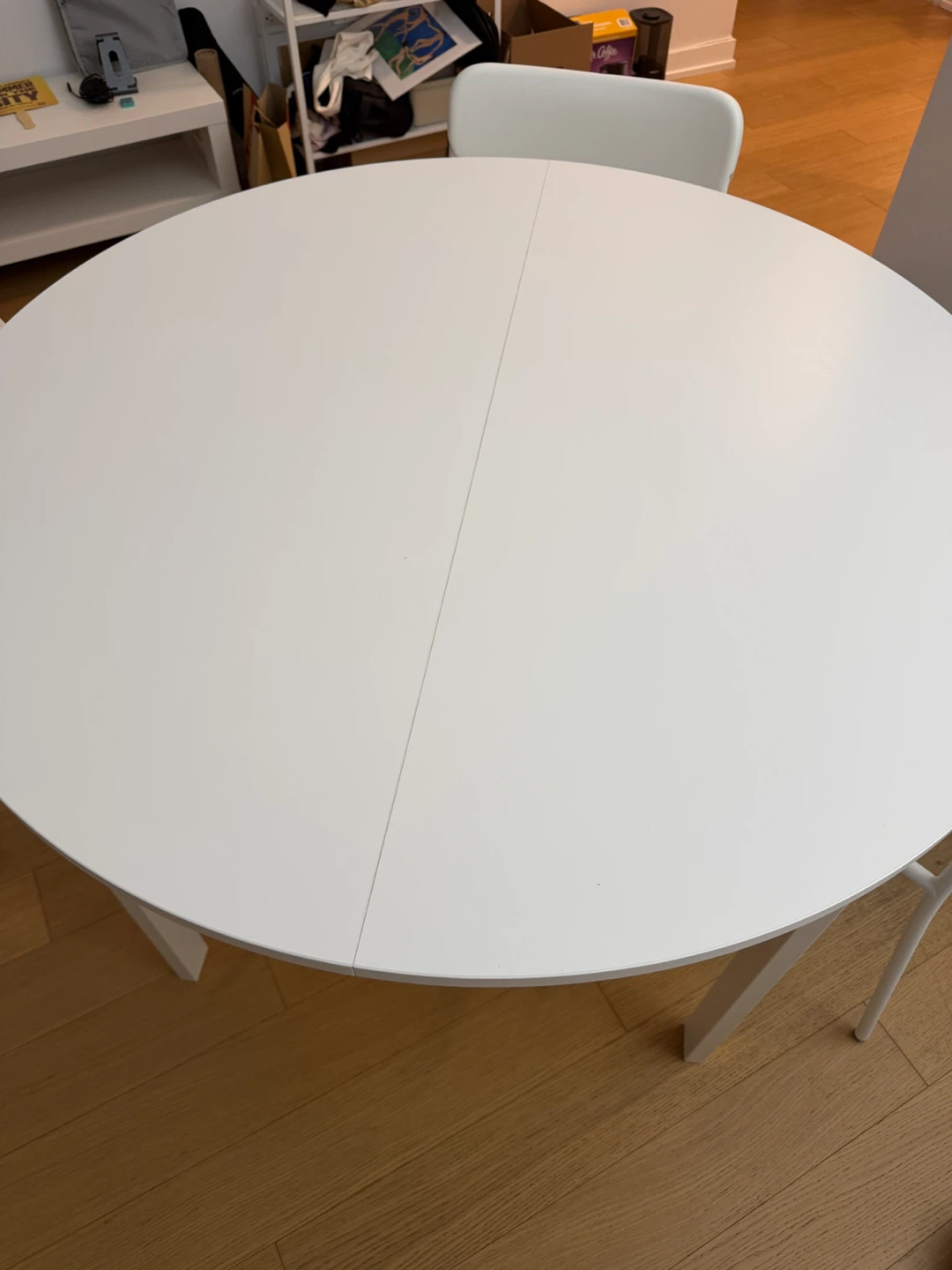 IKEA VIHALS White Round Table 42 1/8" - photo 2