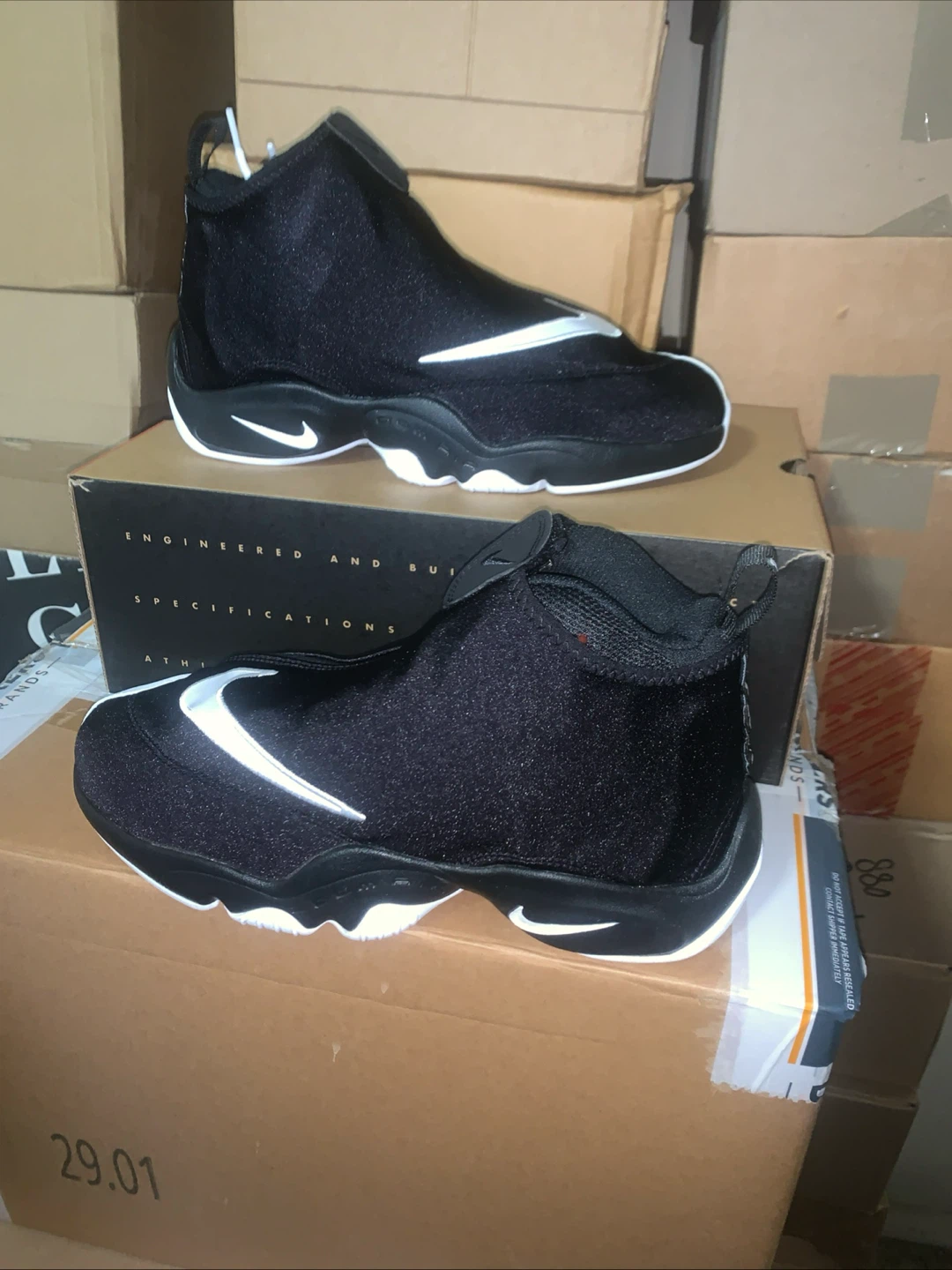 Nike Air Zoom Flight The Glove Basketball Shoes