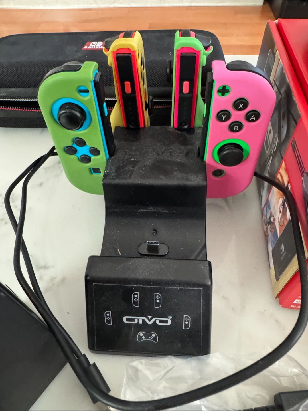 Nintendo Switch Original V2 Console Bundle Joycon - photo 3