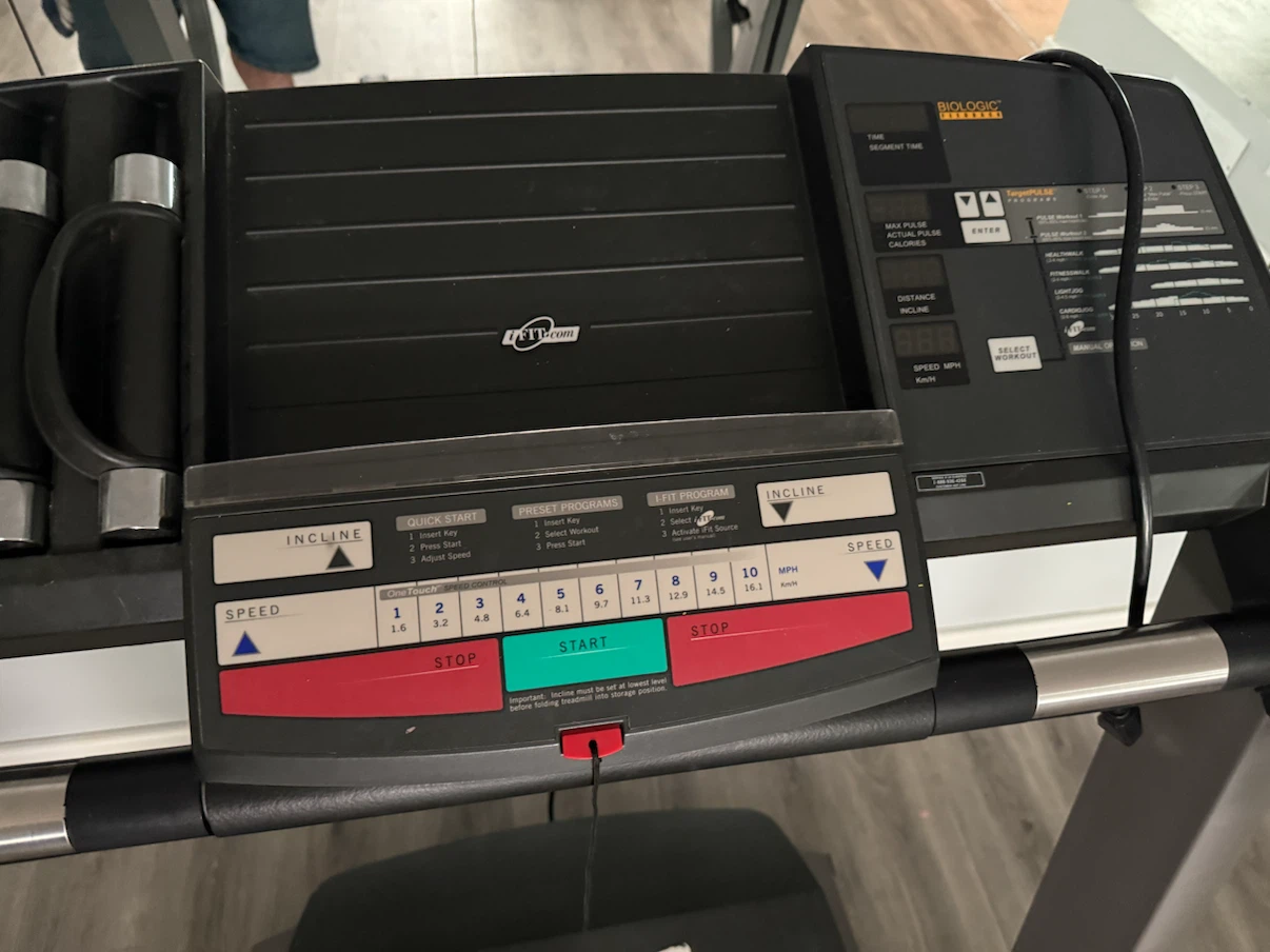 Health Rider Treadmill - photo 2