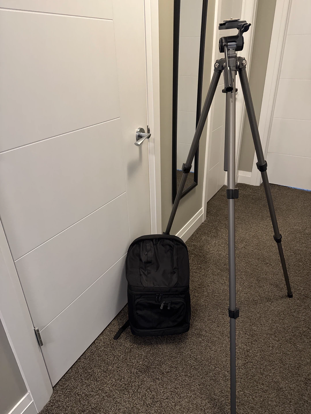 Manfrotto Tripod with Ball Head & Camera knapsack - photo 2
