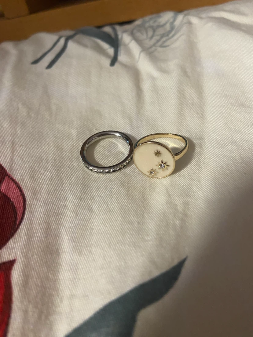 Gold Tone Ring with Star and Crystal Details