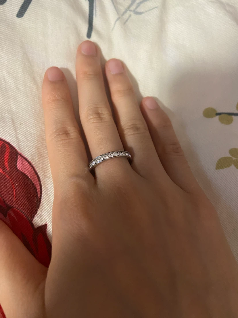 Gold Tone Ring with Star and Crystal Details - photo 2