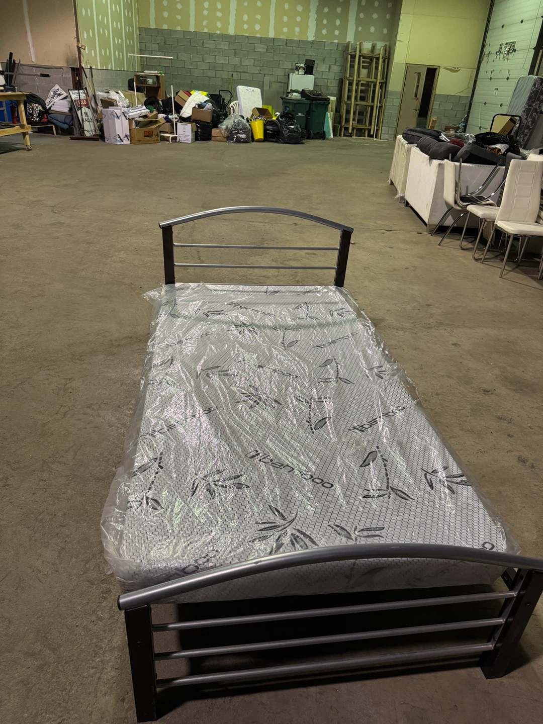 Twin Size Metal Bed Frame with Mattress – Great Condition
