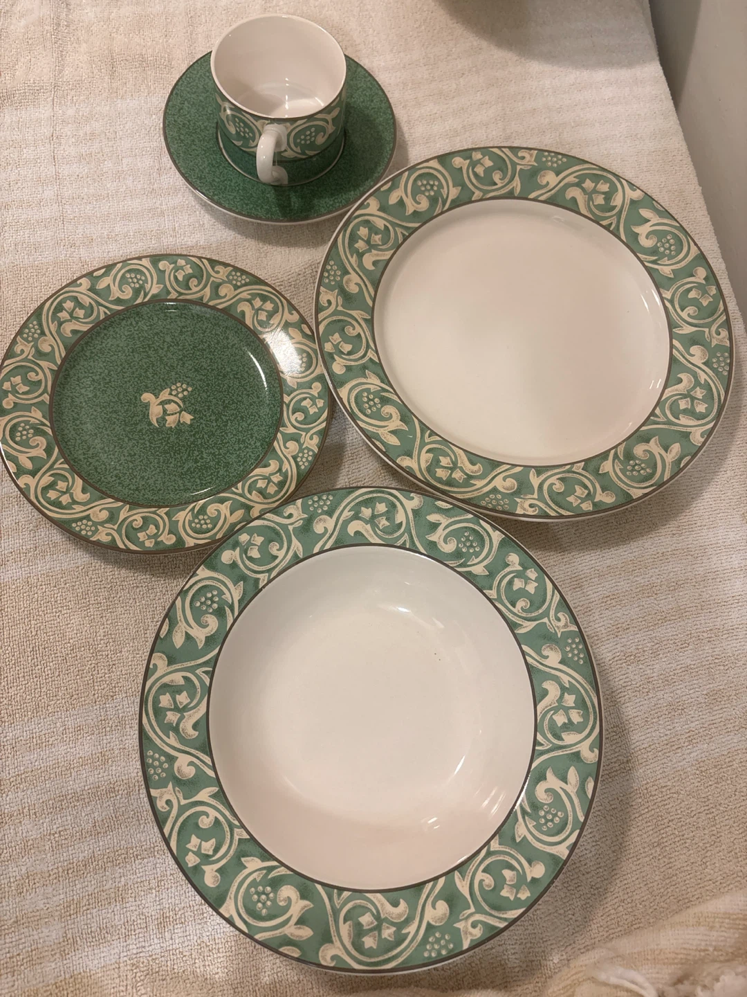 Sango Pavillion 4856 Dinnerware Set