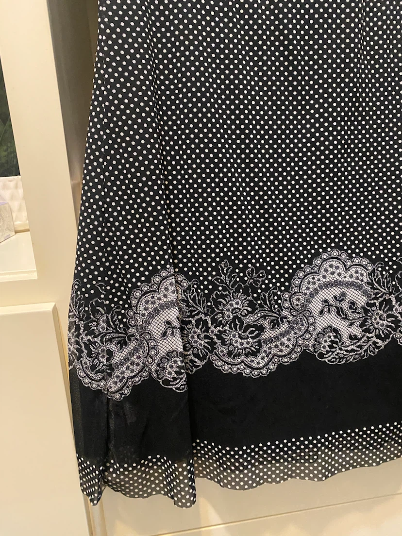 Donna Black Polka Dot Sleeveless Tunic with Lace-Style Hem - photo 3
