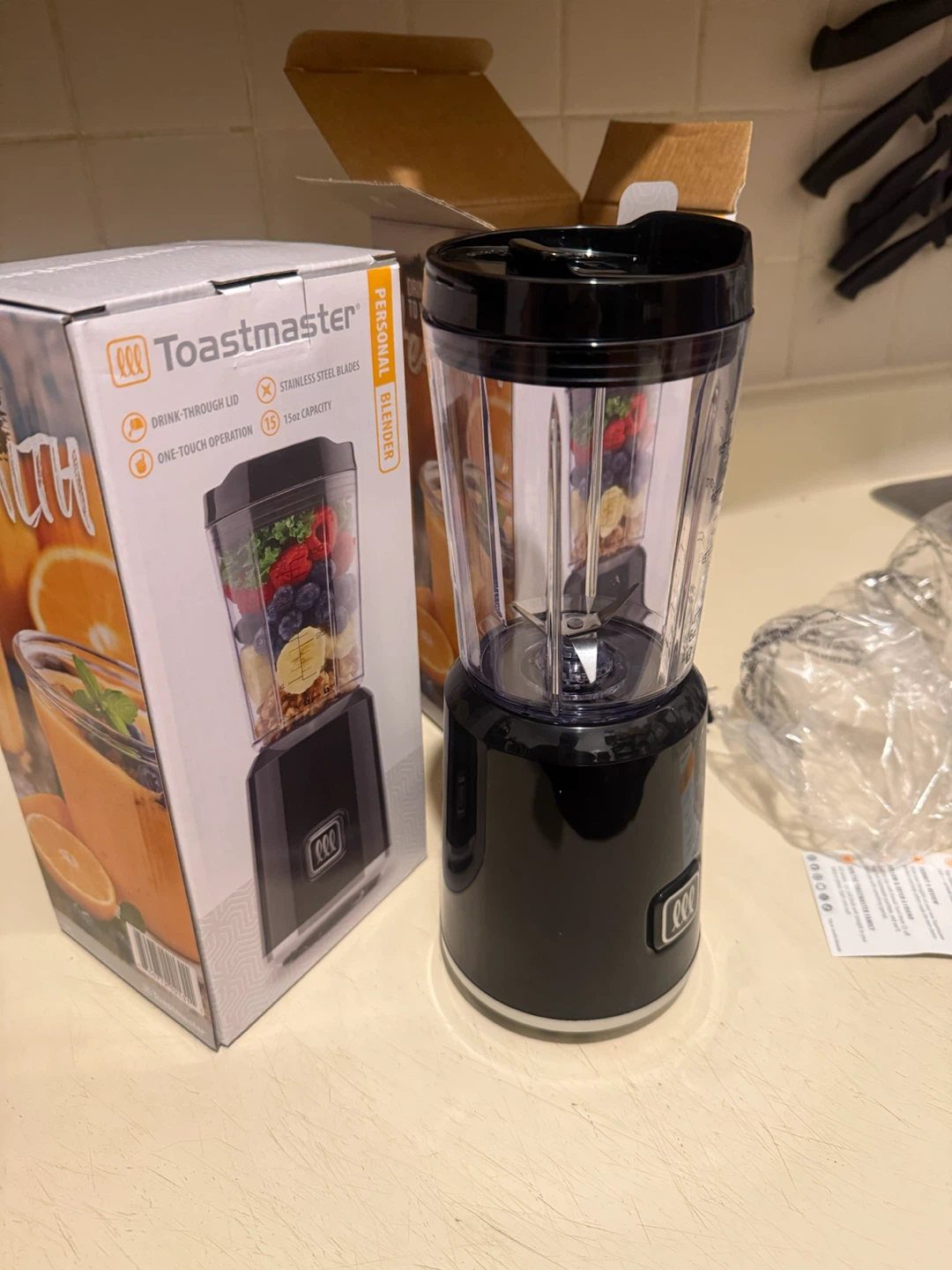 Toastmaster 15 Oz Personal Blender - photo 2