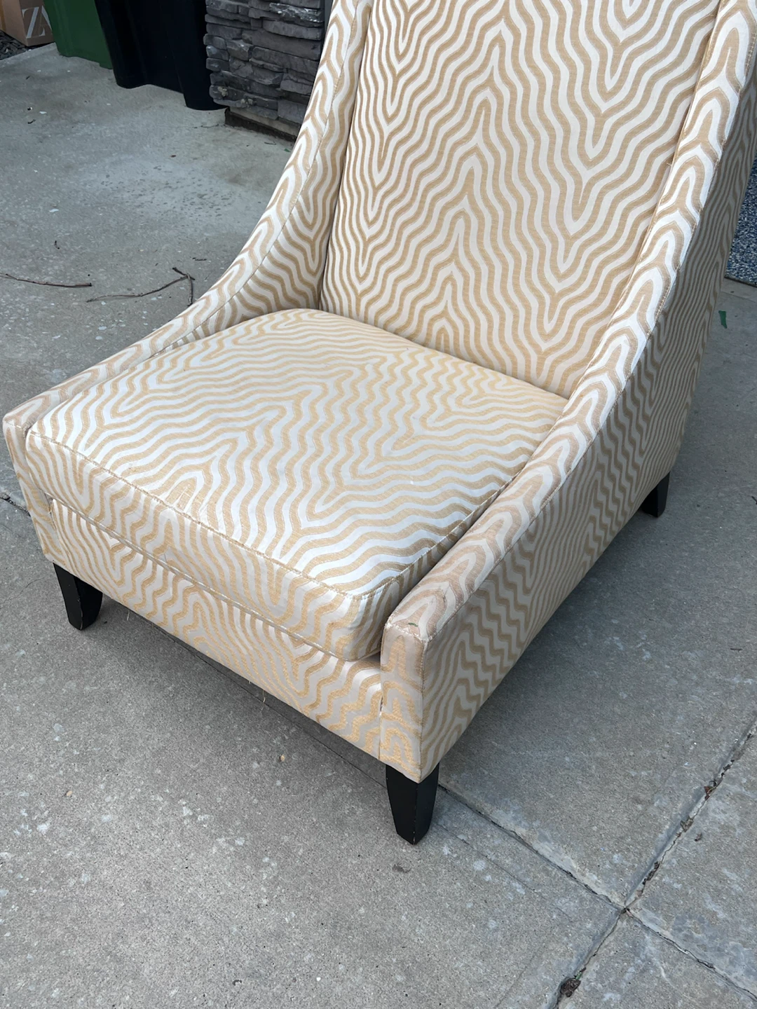 Accent Chair with Wave Pattern - photo 2