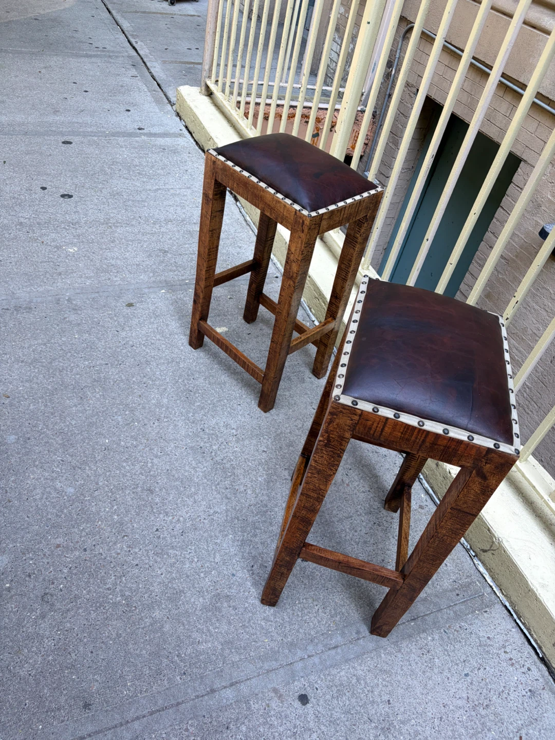 Stools. - photo 4