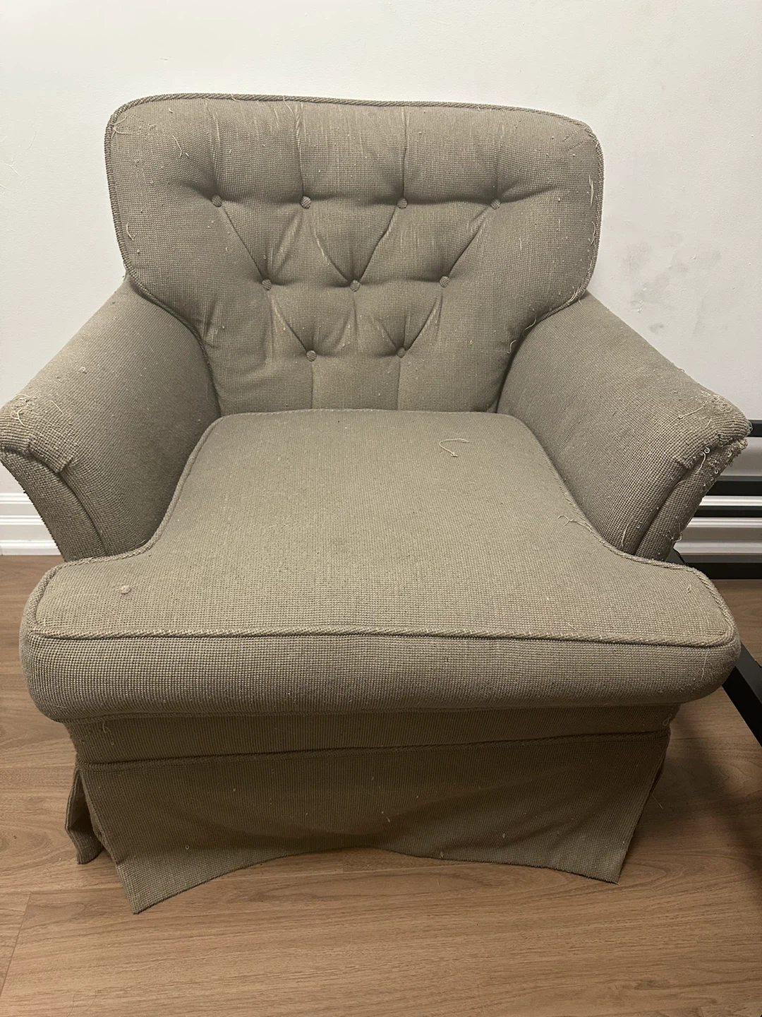 Tan Tufted Armchair - photo 2
