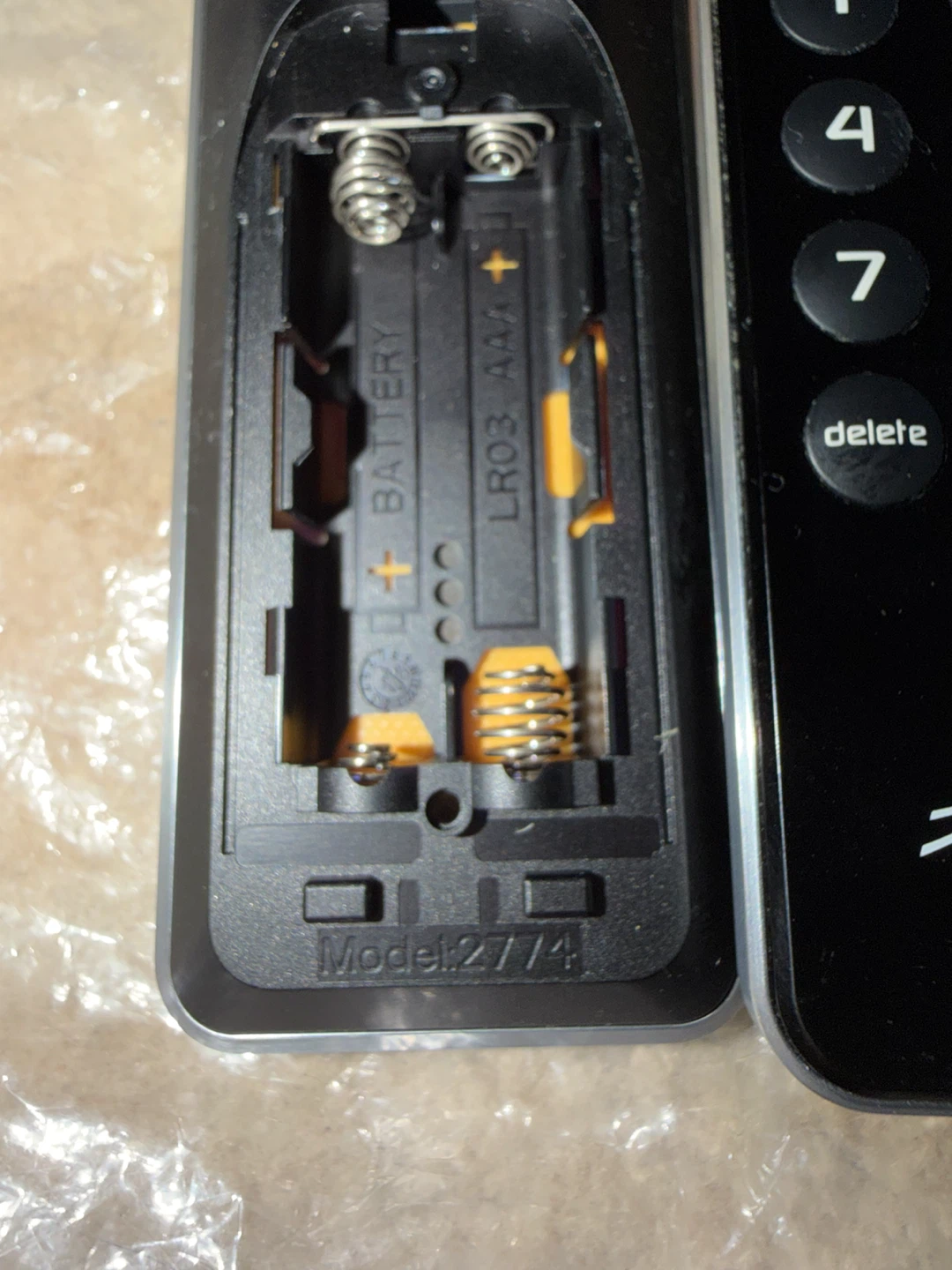 TELUS Optik TV Slimline 2 Remote Control – Model 2774 - photo 2