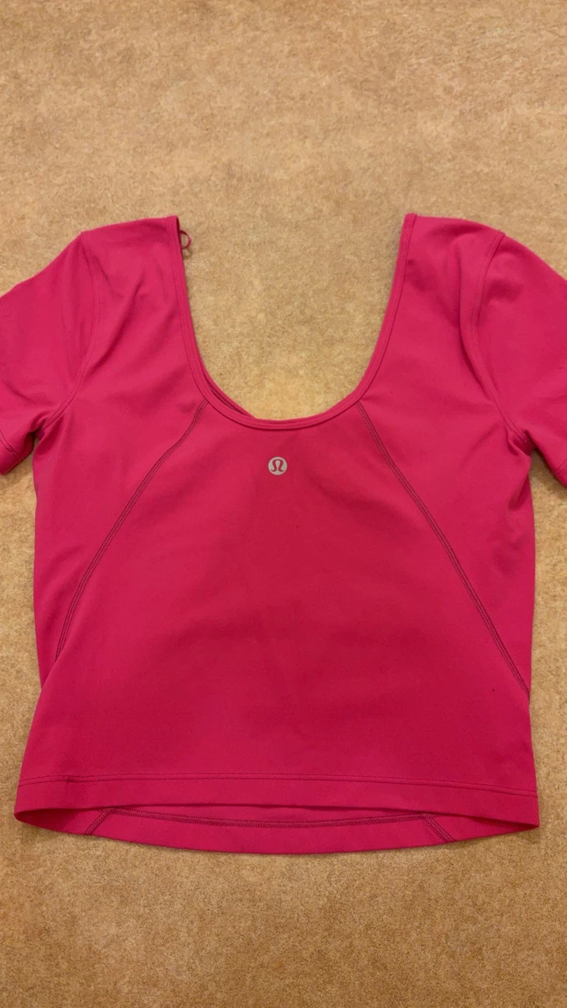 Lululemon Pink Cropped Top Size 4 - photo 2