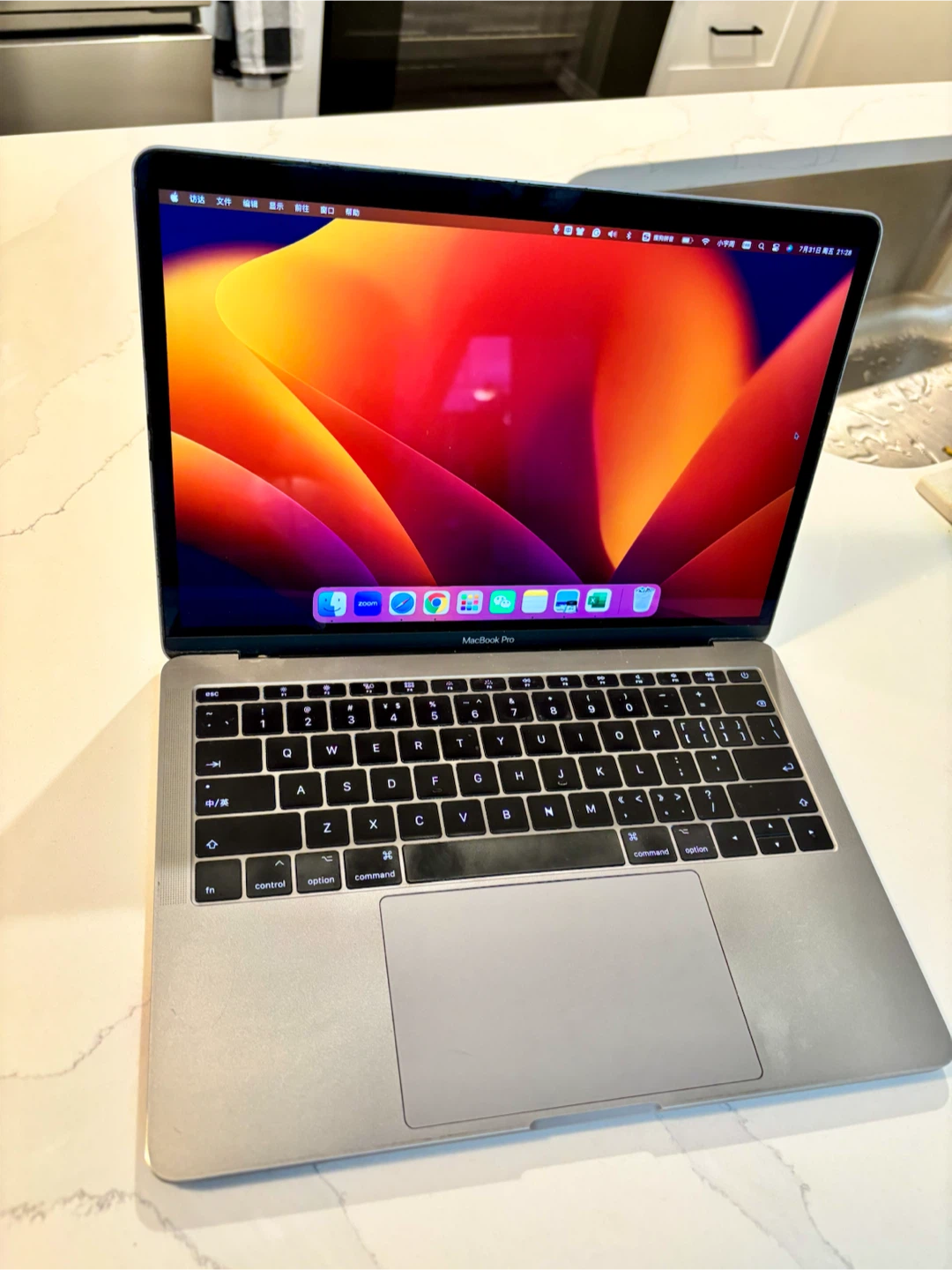 Good Condition 2017MacBook Pro 13inch 8GB + 256GB