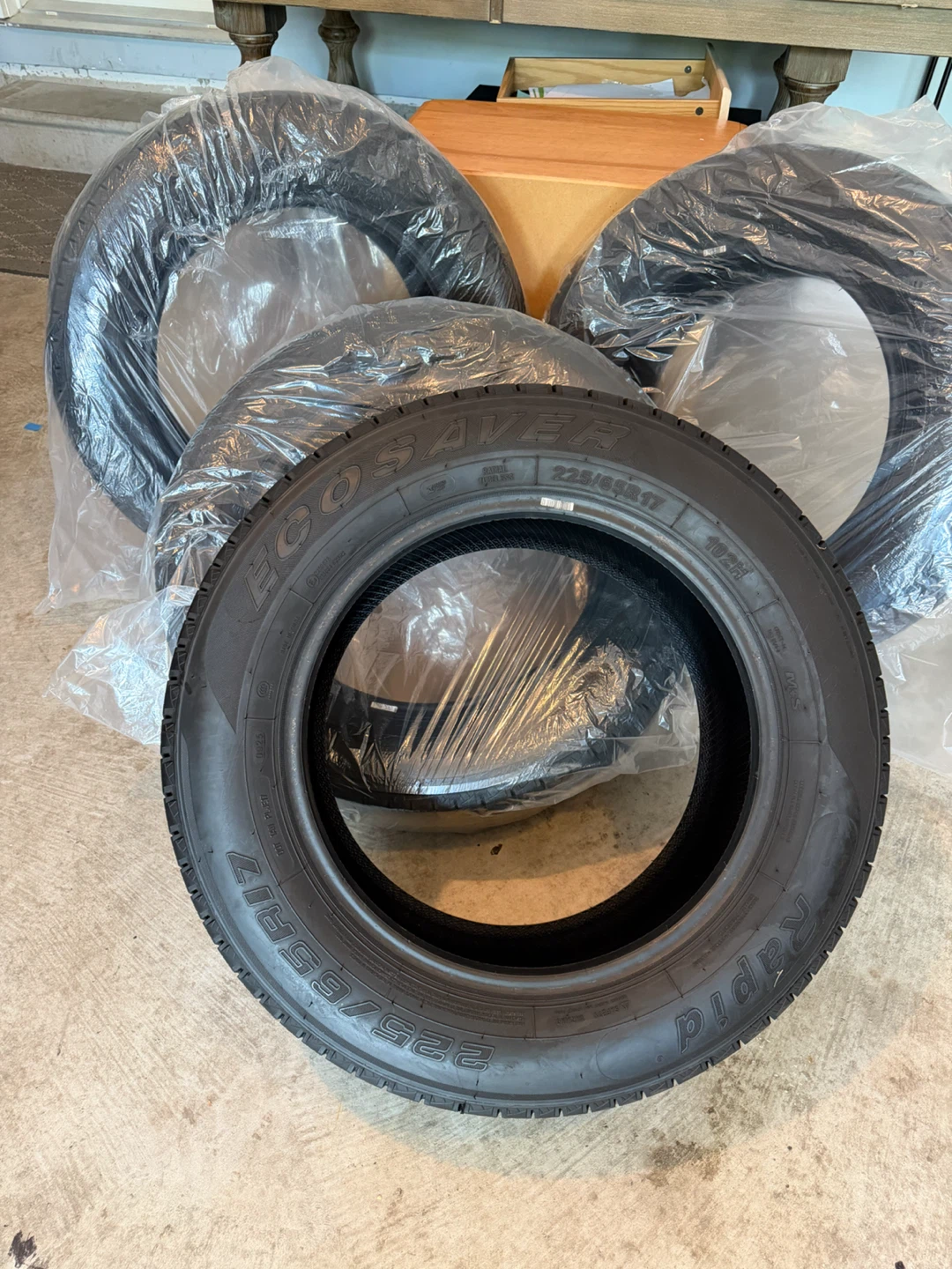 Rapid Ecosaver Tires – 225/65R17 – Excellent Condition