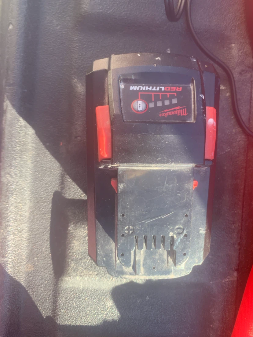 Milwaukee M18 REDLITHIUM HIGH OUTPUT HD12.0 Battery Pack - photo 3