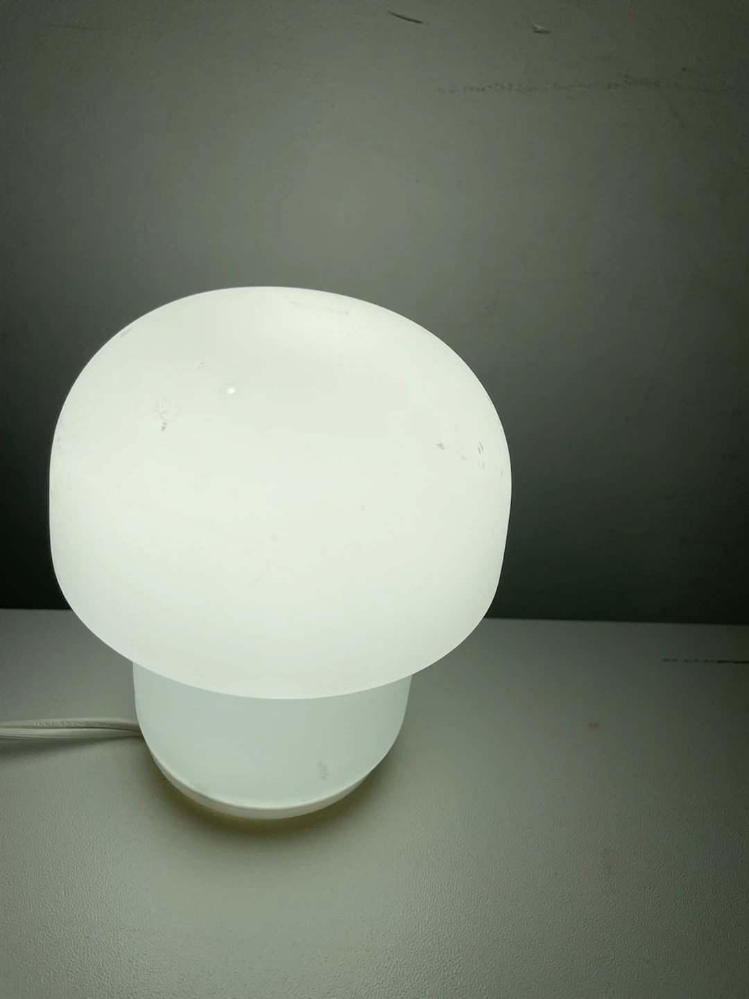 Free white bulb. Mushroom Table Lamp - photo 3
