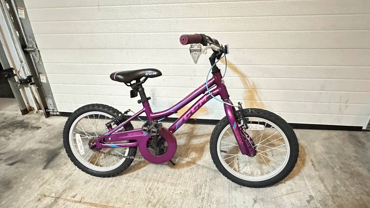 Purple CCM Flow 16 Kids Bike