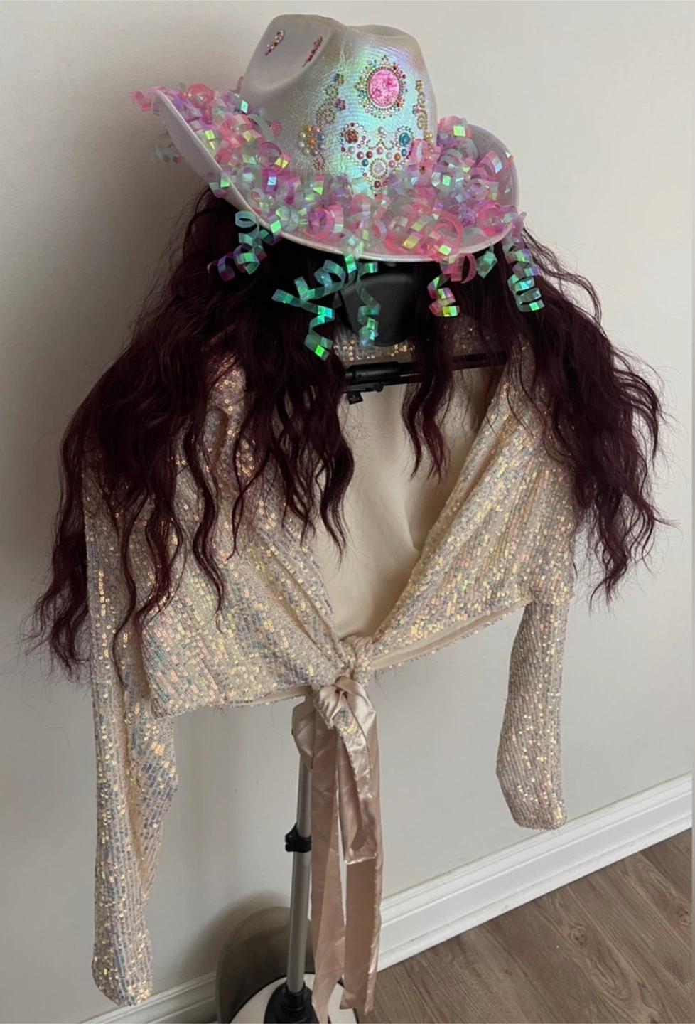 Free Chappell Roan Halloween Costume Set - photo 2