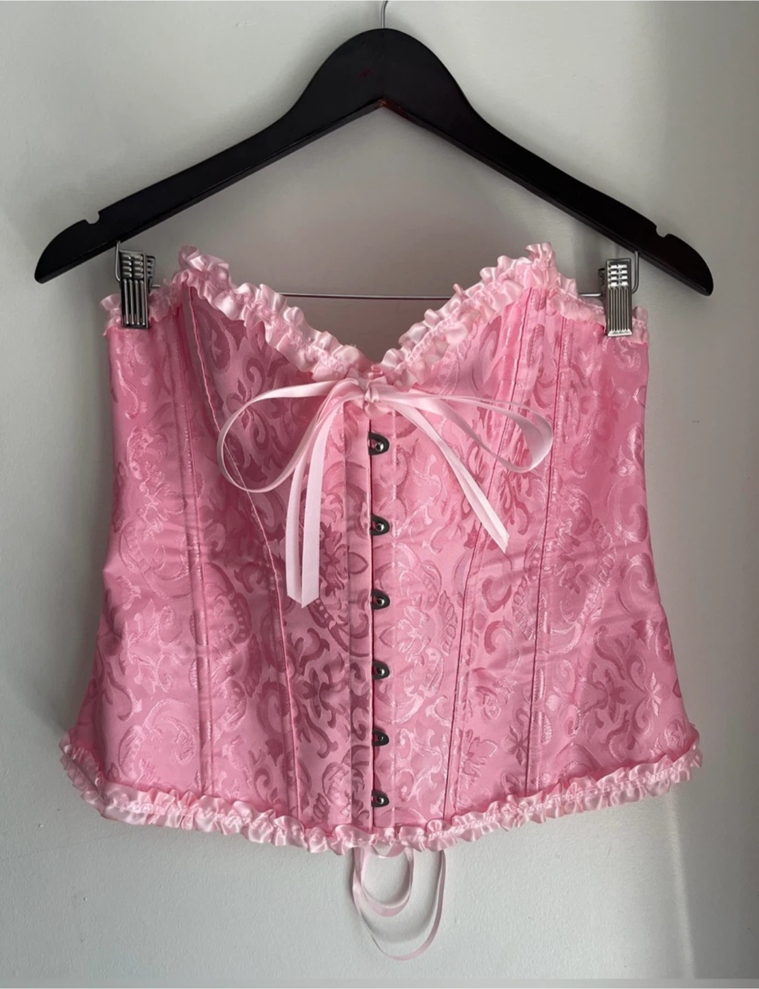 Free Chappell Roan Halloween Costume Set - photo 3