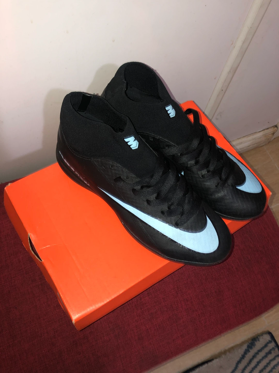 Nike ZM Superfly 10 Academy IC Soccer Shoes