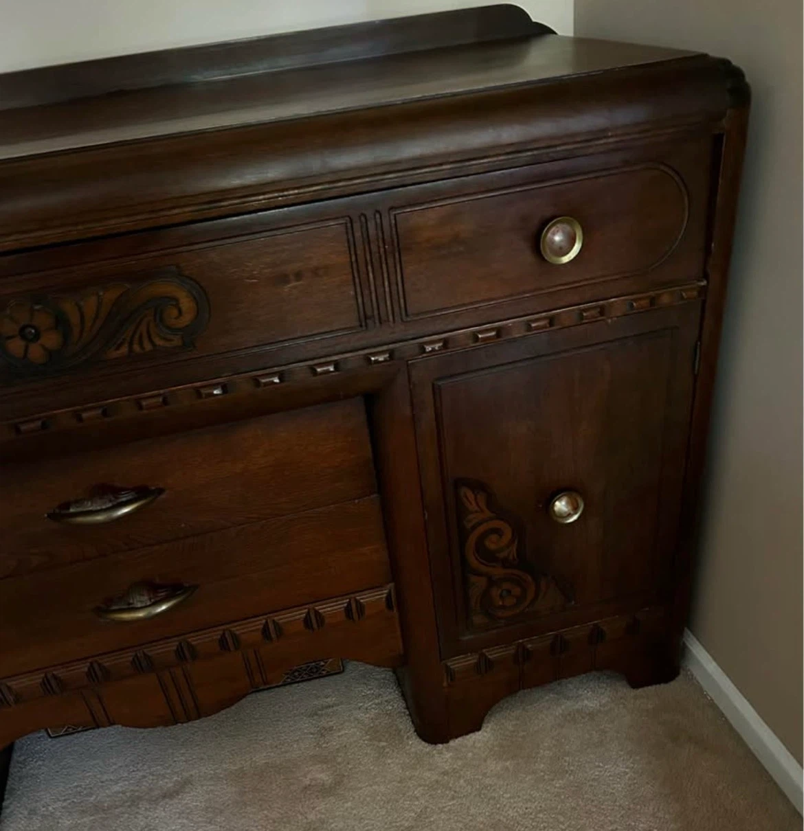 1940s carved solid walnut wood Sideboard Buffet - photo 3