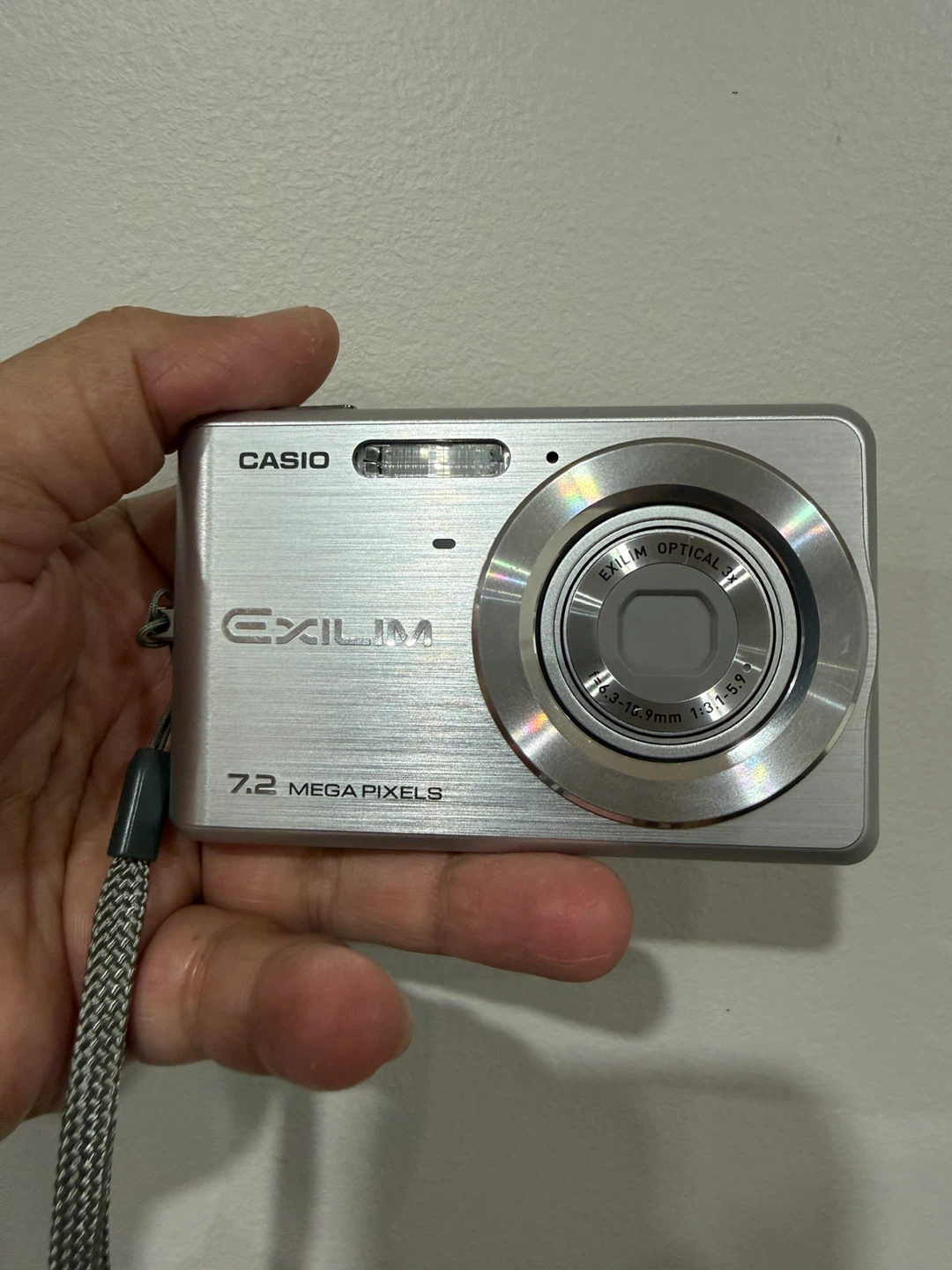 Casio Exilim EX-Z77 Digital Camera