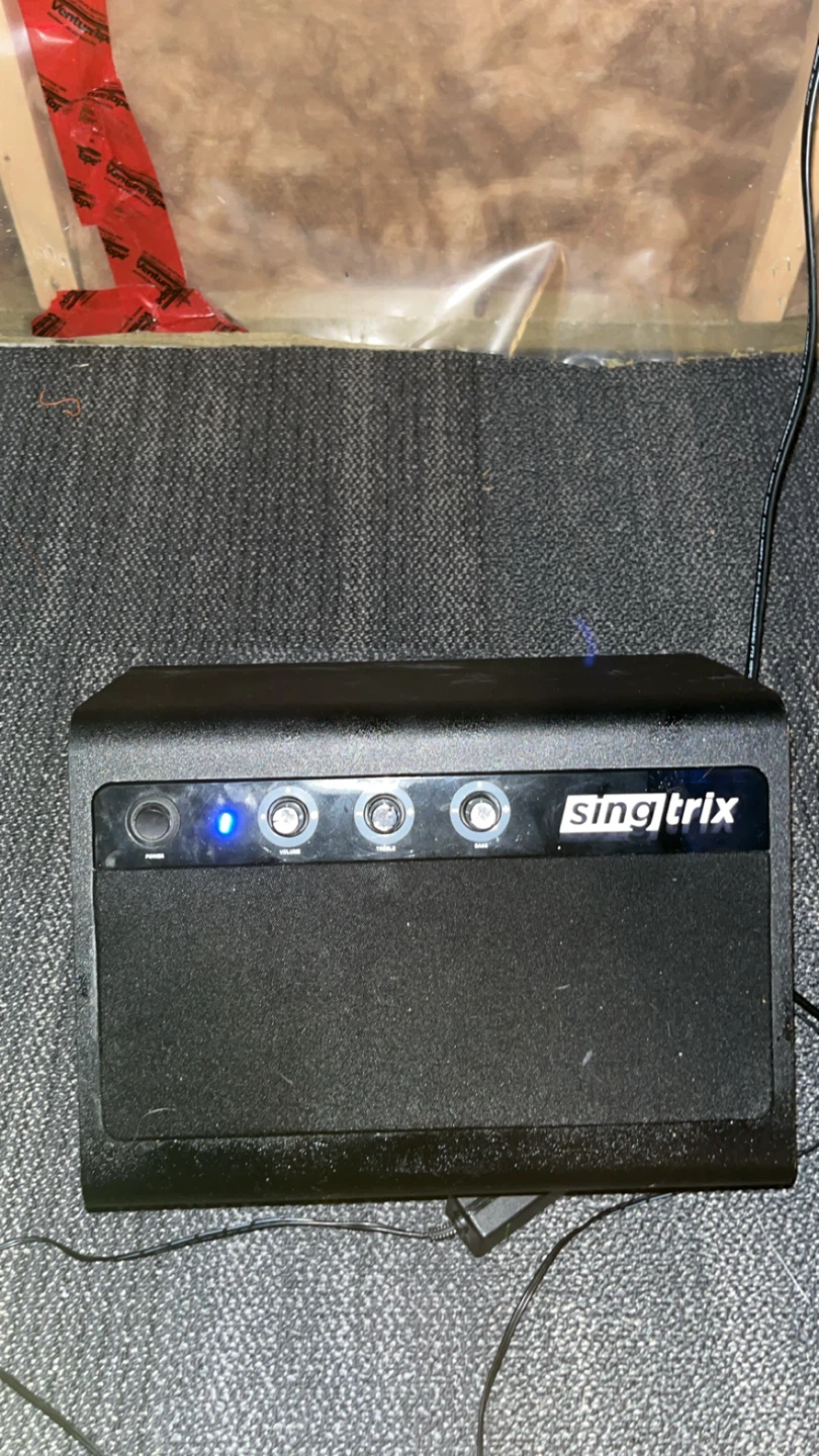 Singtrix karaoke machine - photo 2