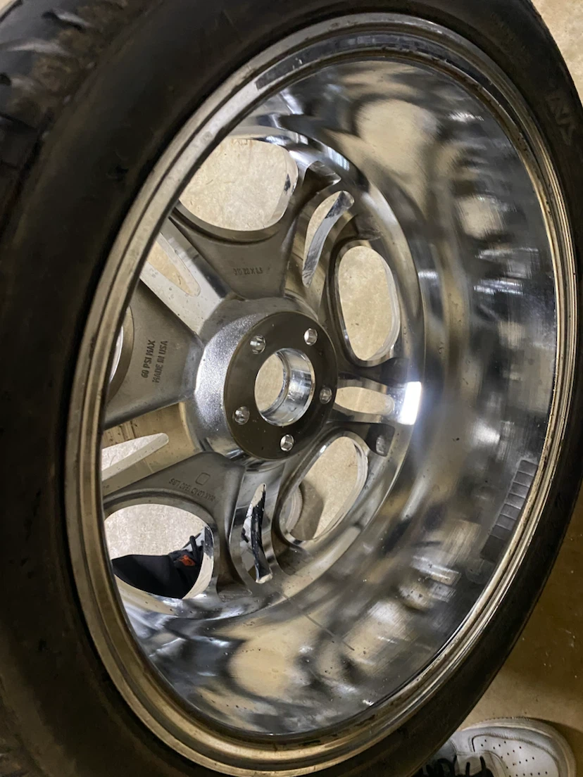 Set of 4 Chrome Rims and Tires 275/35R20 - photo 2